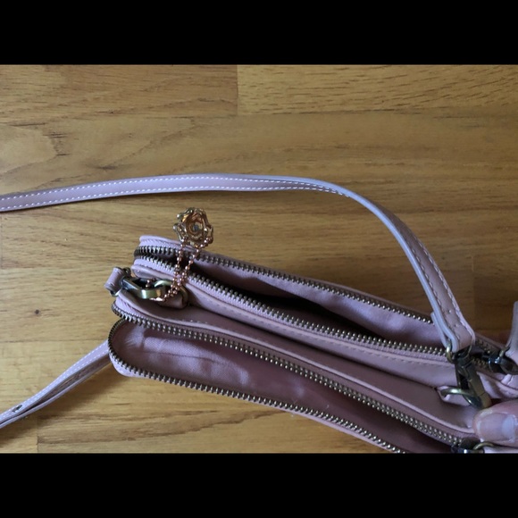 💙 URBAN OUTFITTERS LEATHER SHOULDER BAG - Picture 7 of 12